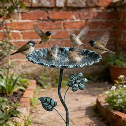 1pc Vintage Spring Garden Iron Bird Bath, Woven Pattern Outdoor Bird Bathing Bowl, Yard Decoration Bird Feeder, Patio Garden Decor, Mother's Day Garden Gift, Family Birdwatching Outdoor Decoration