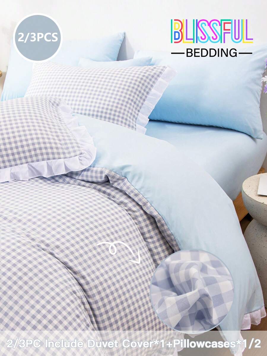 舒适2/3件套花卉蕾丝边纯色格子柔软床上用品组合。套装包含：1件花卉蕾丝被套 + 1/2件花卉蕾丝枕套（不含被芯和枕芯），隐形拉链，4个角带系带。适用于卧室、宿舍、旅行酒店，四季皆宜。