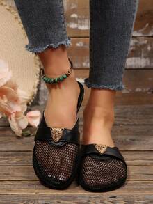 Black Round Toe Slip-On Flat Sandals, Metal Leopard Head Buckle Fishnet Material Strap Women's Toe-Ring Beach Slippers, Elegant Casual Versatile Summer New Style - Black - View 5