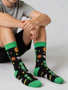 1 Pair Men's Black & Green Contrast Alien Planet Pattern Mid-Calf Socks, & Versatile For All Seasons - Multicolor - View 2