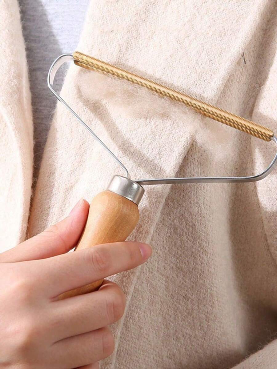 1 chiếc dụng cụ loại bỏ xơ vải cầm tay có thiết kế chữ "Hello", dùng để loại bỏ xơ vải trên áo len, áo khoác, thảm, ghế sofa. - A - Xem 1