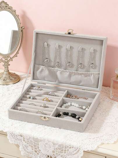 1 Hộp đựng trang sức bằng nhung, Hộp đựng trang sức dung tích lớn, Khay trưng bày trang sức, Hộp đựng trang sức dây chuyền và bông tai, Giá trưng bày trang sức đơn giản màu trắng với nhiều ngăn, chống bụi và chống oxy hóa, Hộp đựng trang sức tối giản di động, Túi đựng trang sức du lịch, Hộp đựng trang sức nhỏ đựng nhẫn và bông tai, Thích hợp đựng bông tai, dây chuyền, nhẫn, Di động, Rộng rãi, Có khóa cài, Son môi, Đồng hồ, Quà tặng cho phụ nữ, bé gái, bạn gái, Ngày Valentine, Halloween, Năm mới