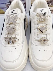 6 Stücke goldene und silberne Kronen- und Herz-ABS-Schuhband-Anhänger für Damen-Sneaker, Strass-Schmetterling-Schuhband-Schnallen, DIY-Dekorationen, Schuhclips-Zubehör - Verschiedenfarbig - Übersicht 6