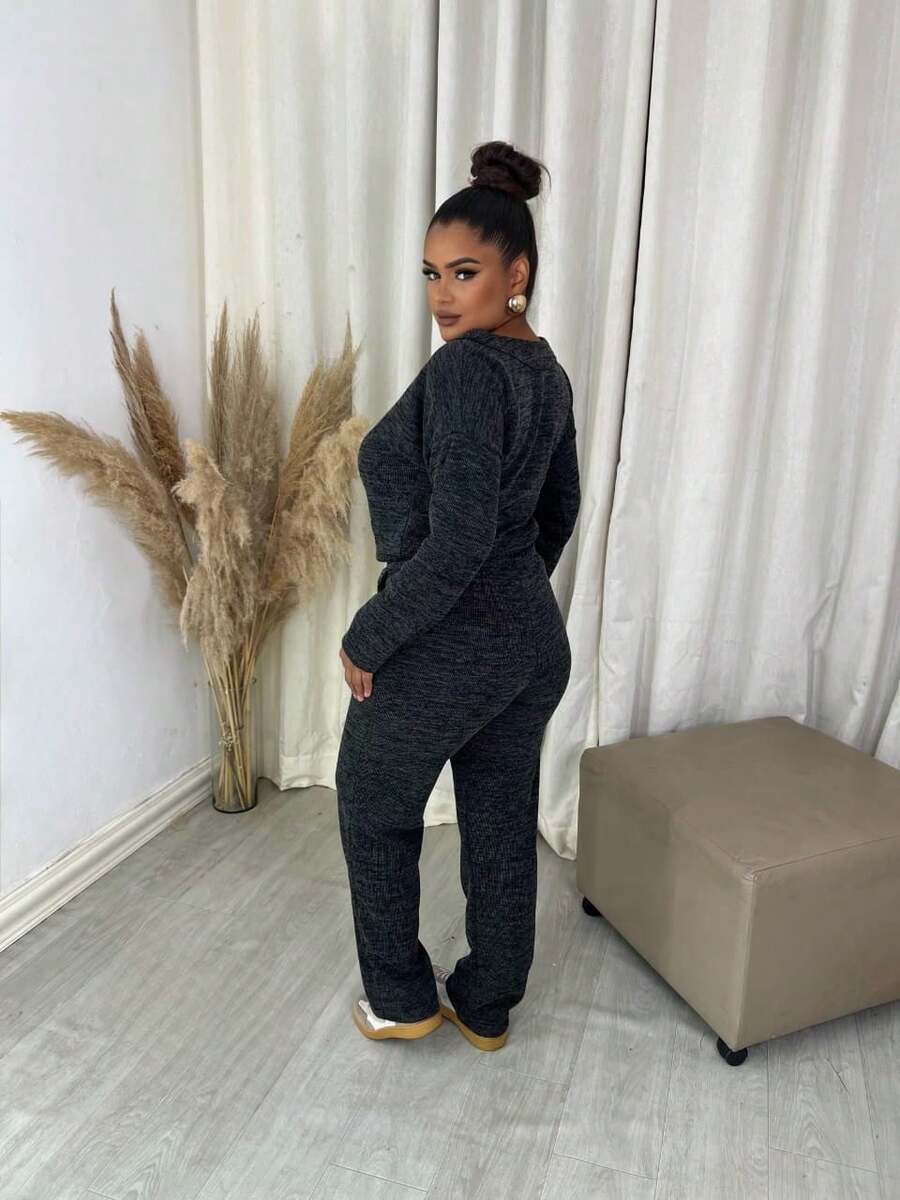 Women's Winter Set In Ribbed Wool Knit – Long-Sleeved Blouse And Pants With Functional Pockets And Elastic Back | Comfortable Casual Elegant Autumn/Winter Look - 黑色 - 查看 1