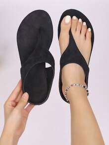 Tongs grande taille pour femmes, sandales plates de plage de vacances décontractées, pantoufles pour dames, tenues d'été - Noir - Voir 2