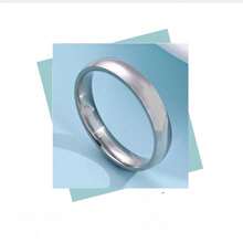 Bộ nhẫn thép không gỉ tối giản, unisex, độ rộng 2/4/6/8mm, bề mặt trơn bóng, thích hợp đeo hàng ngày hoặc làm quà tặng tiệc đính hôn, không đính đá quý, phù hợp mọi mùa. - Nhiều màu - Xem 2