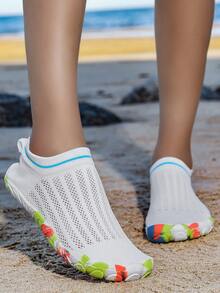 Unisex Water Shoes For Swimming, Diving, Beach, Non-Slip And Anti-Cut Soft Bottom Aqua Socks - White - View 5