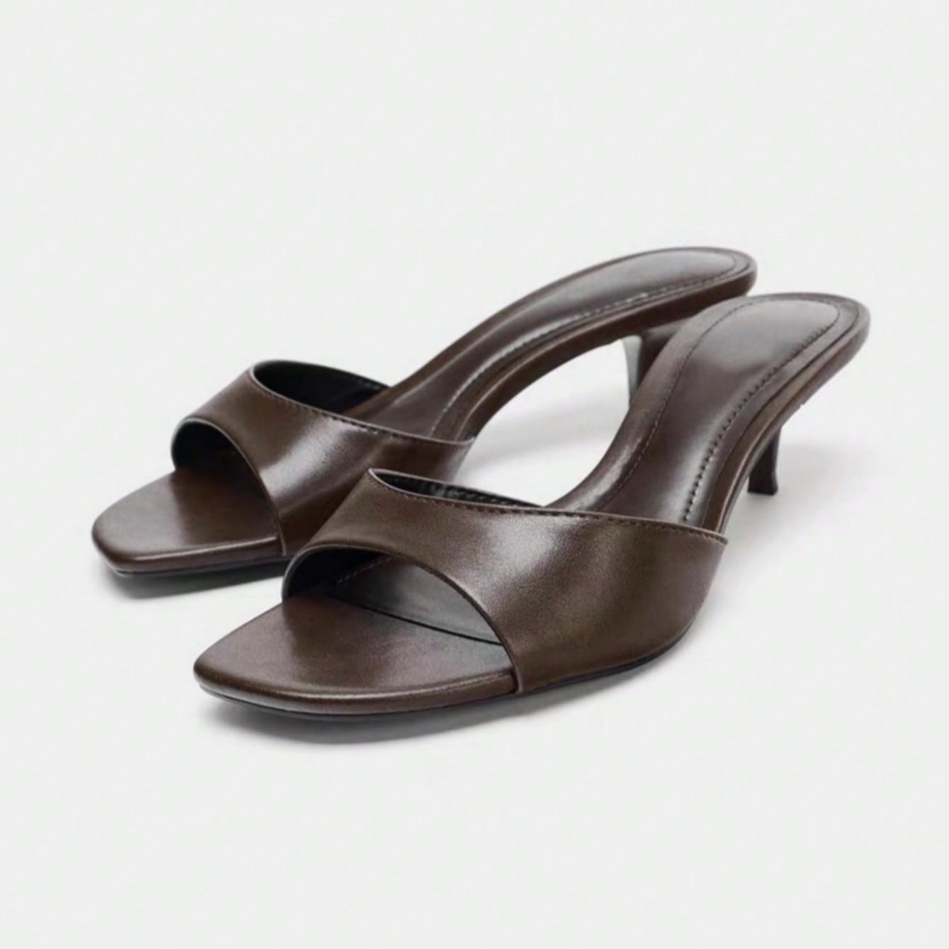 Nuevos zapatos de mujer Primavera/Verano 2026, sandalias de tacón medio/bajo estilo mule