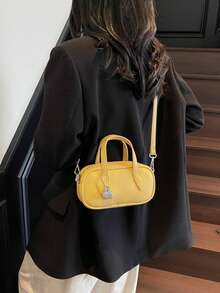 女士时尚别致金属扣设计单肩包，简约百搭都市通勤风格，配有可调节肩带 - 黃色 - 查看 7