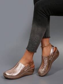 European And American Style Wedge Slide Sandals For Women, Backstrap Buckle Slip-On Casual Shoes, Versatile Matte Leather Commuter Shoes - Champagne - View 6