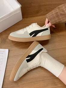 2026 Spring New Women Flat Leather Sneakers, Casual Sports Gump Shoes - Black - View 3