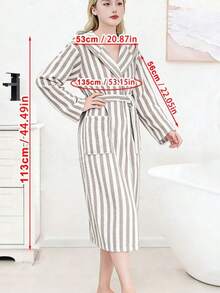 1件珊瑚绒女士长款浴袍，多种颜色可选，带帽、腰带和口袋，蓬松柔软保暖，男女通用浴巾浴袍，女士浴袍，女士浴巾，超柔软天鹅绒 - 彩色 - 查看 4