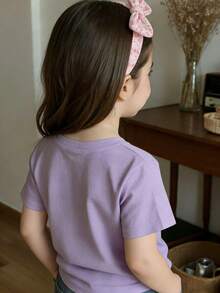 SANRIO Kitty Flower Picking Good VIBES Cute Printed Short Sleeve Top, Unrestricted For Children's Activities, Skin Friendly And Breathable Round Neck T-Shirt, Sweet Short Sleeve Suitable For Children's Daily Wear - 淡紫色 - 查看 2