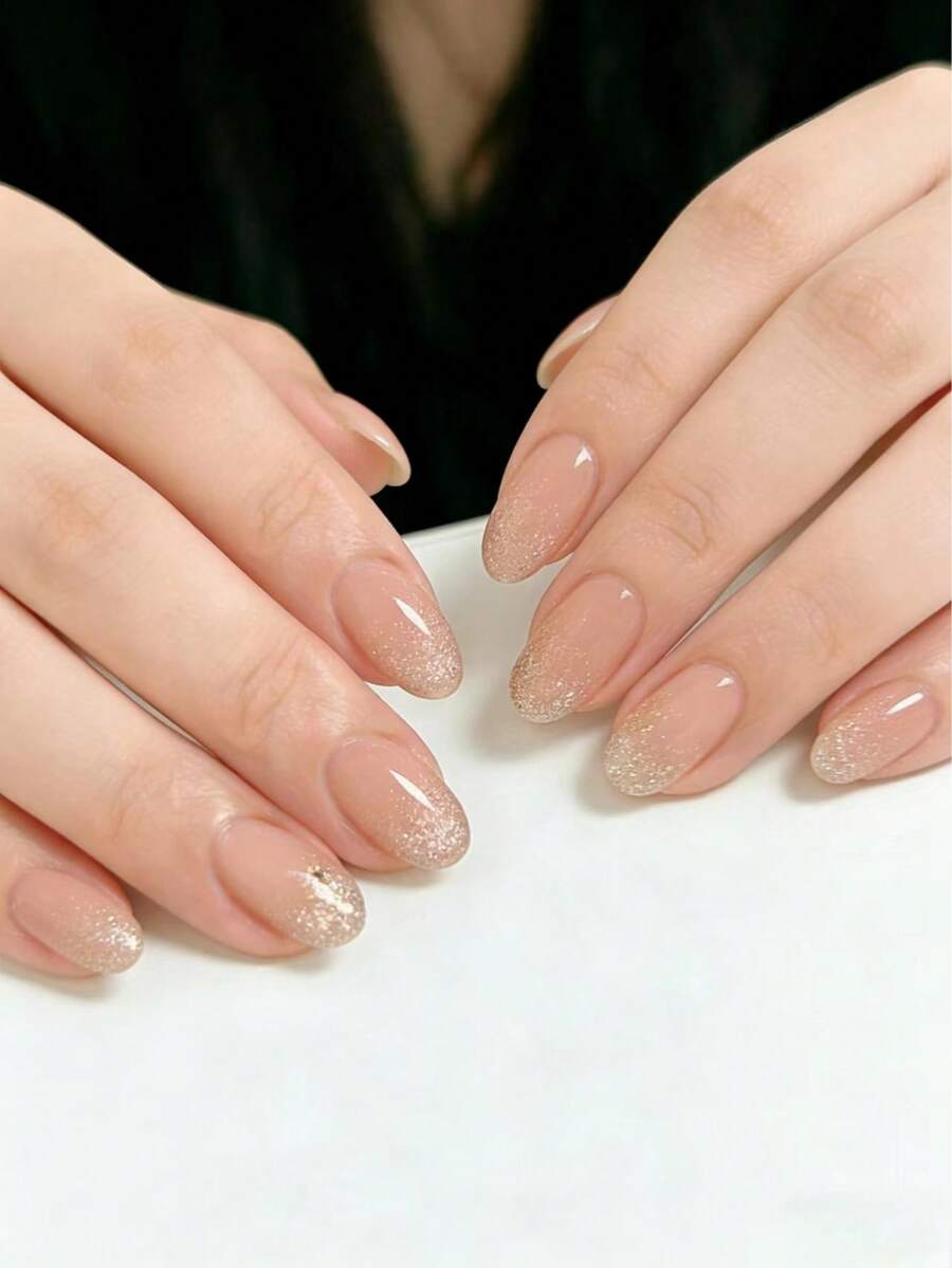 24 pièces Ensemble de stickers pour ongles courts ovales neutres, en matériau acrylique, dégradé nude et paillettes dorées, couvrance complète amovible, durable. L'ensemble comprend 1 feuille d'autocollants et 1 mini lime à ongles, convient pour un port quotidien. Faux ongles à presser - Multicolore - Voir 1