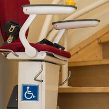 2026新款 - 畅销款 - 单件装 - 蓝色轮椅无障碍标识标签 - 尺寸：3英寸 x 6英寸 - 防水自粘，适用于残疾人通道和入口 / 单件装残疾人停车许可证标志 - 轮椅残疾人标识标签 - 方形 - 查看 10