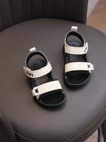 1 Pair Summer Open Toe Beach Sandals, Fashionable Non-Slip Versatile Toddler Shoes, Suitable For 1-3-8 Years Old Kids Daily Wear & School Activities - White - View 1