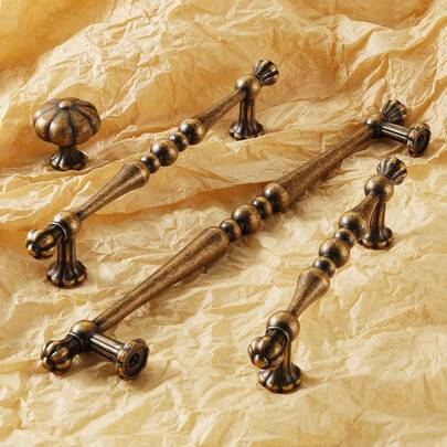 1pc Vintage Bronze Drawer Pull Handle, Elegant Design, Excellent Quality, Unique Style, Made Of Zinc Alloy, Suitable For Drawers And Cabinet Doors Of Furniture Such As Cabinets, Wardrobes, Vanities, And Storage Cabinets, Vintage Elegant Home Hardware Decor