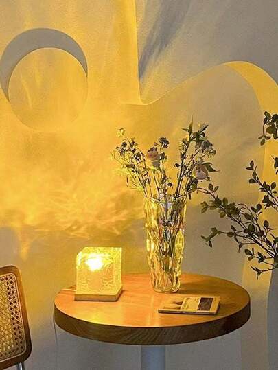 1个火焰氛围灯，浪漫礼物投影灯，创意床头水波纹图案迷你夜灯，客厅氛围灯，暖色调浪漫灯，带遥控器和触摸模式，16种灯光颜色增强氛围和情调