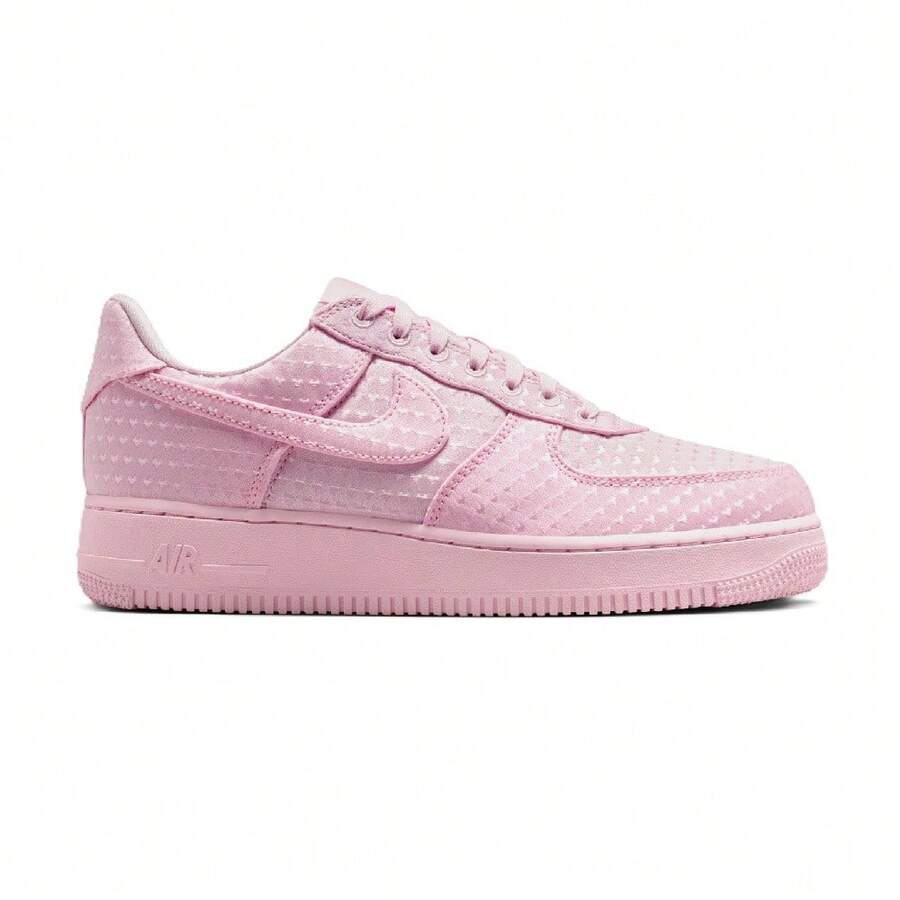 Women's Nike Air Force 1 07 Low SE Pink Foam/Pink Foam-Black (IQ9965 601) - 粉色 - 查看 1