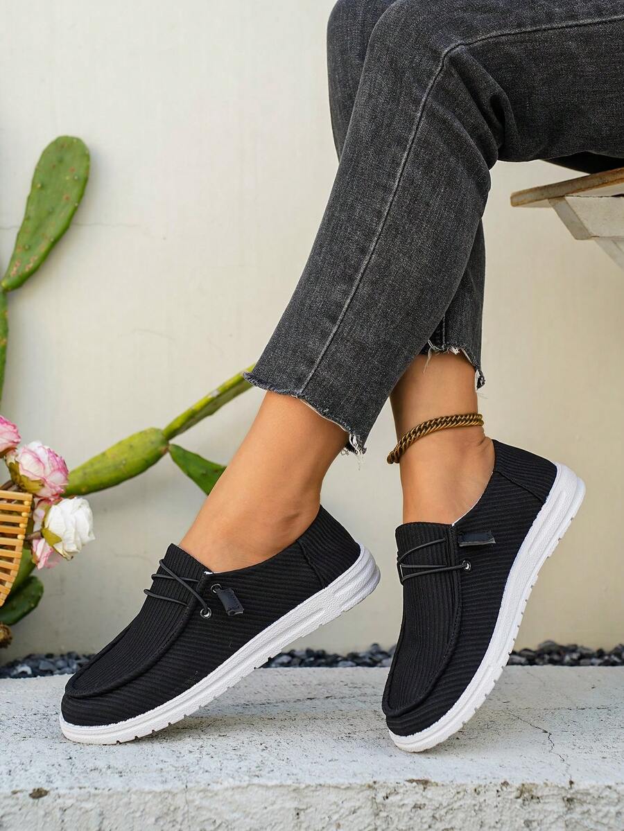 Men And Women With The Same Casual Low-Top Cloth Shoes, Chrysanthemum Embroidery Washed Cloth Loafers, Soft Non-Slip Wear-Resistant Fashion Cloth Shoes - 升級款黑色 - 查看 1