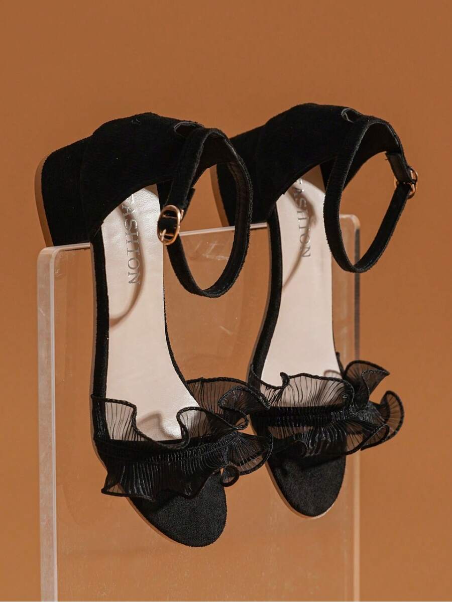 1 Pair Summer Fashion Elegant Princess Style Open Toe Low Heel Ankle Strap Flat Sandals For Teens - Black - View 1