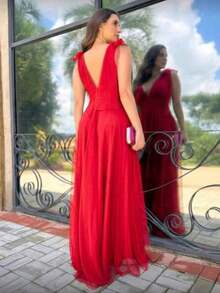 Long Dress With A Slit, Suitable For Graduation, Wedding, Guest, Or Bridesmaid, With Sparkle. - Red - View 2