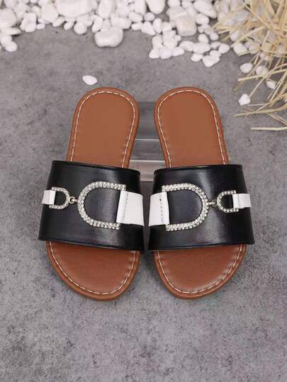 1双黑色加大码幼儿/女童平底凉鞋，PU材质，圆头露趾，时尚奢华可爱拖鞋，适合3-15岁女孩学生日常休闲聚会旅行夏季穿着（2026款）