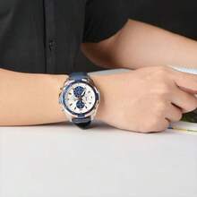 Casio 卡西欧 Edifice EFR-539L 双色金蓝表圈三眼计时石英男士腕表，100米防水，真皮表带，夜光商务运动腕表 - 均碼 - 查看 2