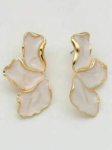 1 Pair Of Fashionable Statement Irregular Drop Glazed Metal Petal Earrings For Women's Elegant Maple Leaf Flower Personalized Leisure Vacation Party Earrings - Earrings - View 1