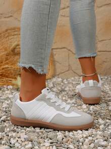 纯色系带平底休闲鞋，学院风运动鞋，百搭女鞋，舒适柔软户外运动鞋，圆头系带休闲运动鞋，时尚白色运动鞋 - 白色 - 查看 5