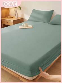 1pc Solid Color Fitted Sheet, Mattress Protector, Mattress Cover, Deep Pocket Design, Soft & Breathable, Fits Various Bed Sizes - Green - View 1