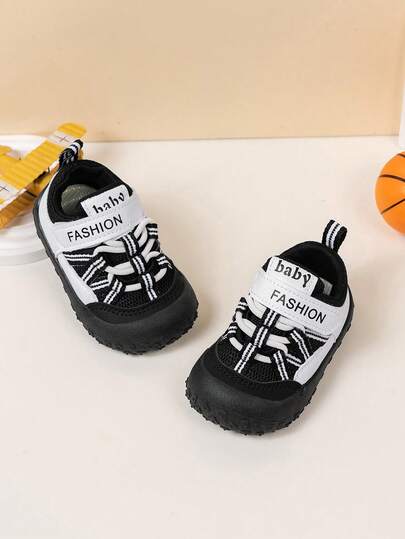 1双婴儿运动鞋，轻便防滑幼儿学步鞋，方便穿脱的魔术贴搭扣