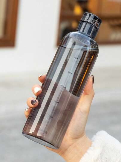 1个塑料刻度水瓶，运动徒步杯，车载杯，果汁杯