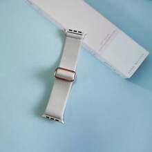 1条尼龙表带，兼容38mm、40mm、41mm、42mm、44mm、45mm、46mm、49mm表盘。柔软、透气、弹性尼龙表带。兼容Ultra/11/10/9/8/7/6/5/4/3/SE系列。男女通用运动休闲表带。 - 星光色 - 查看 2