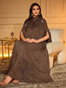 Áo choàng dài tay cánh dơi thanh lịch với chi tiết thêu và cúc, cổ đứng, chất liệu vải dệt. - Cà phê nâu - Xem 8