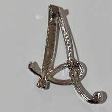 1pc Minimalist 26 Letter Crystal Brooch, Women's Geometric Fashion Elegant Brooch, Sweater Jacket Pins, Dress Accessory, Clothing & Bag Decor, School Office Supplies, Shirt Jacket Ornament, Christmas Halloween Costume Pins, Cute Teacher Gift - Silver - View 3