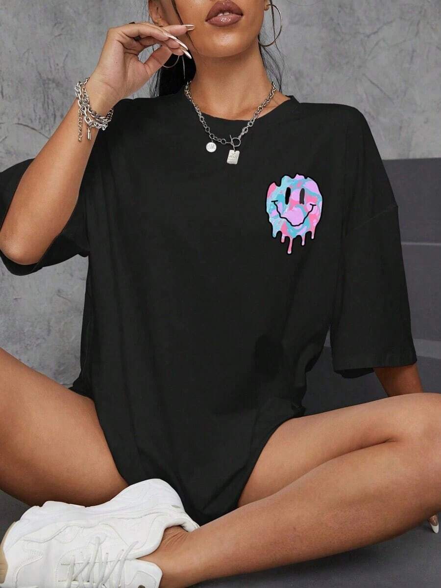 Camiseta con Estampado Expressivo y Hombros Caídos, Camisetas Gráficas para Mujer - Negro - Ver 1