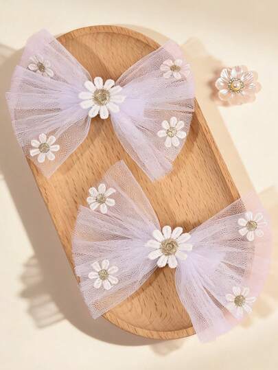2 kokardy do włosów dla dziewcząt z tiulu z kwiatowym wzorem Daisy, białe, przezroczyste spinki do włosów z haftowanymi kwiatowymi akcentami, świeże i delikatne akcesoria do włosów na wiosnę, przyjęcia ogrodowe i codzienną stylizację