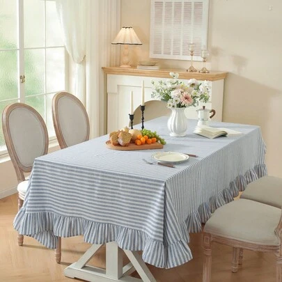منشفة طاولة كلاسيكية مزينة بكشكشة وخطوط زرقاء، مناسبة لعيد الحب، الزفاف وديكور المنزل
