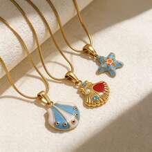 1 pieza Collar de acero inoxidable con colgante de gota de aceite, tortuga marina, estrella de mar y concha, joyería impermeable para mujer, playa de verano - Dorado - Ver 5