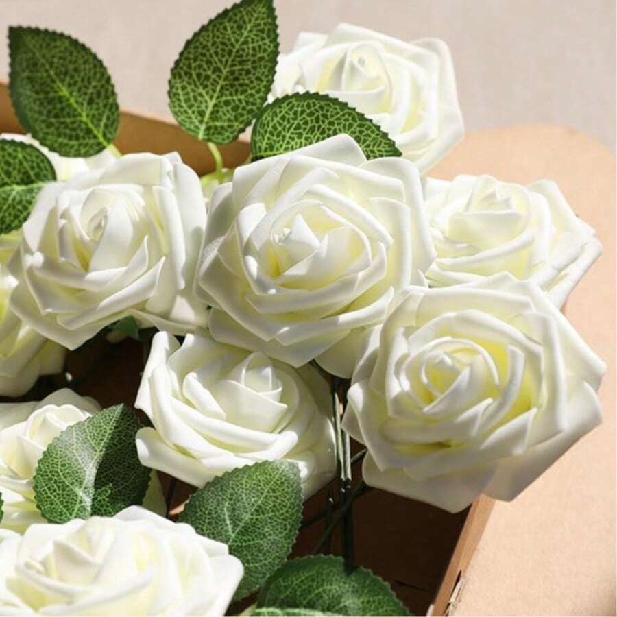 25朵仿真玫瑰花+3片叶子,逼真美丽的假玫瑰带茎,适合DIY婚礼花束中心装饰、派对、婴儿派对、情人节、圣诞树装饰(OPP袋包装) - 乳白色 - 查看 1
