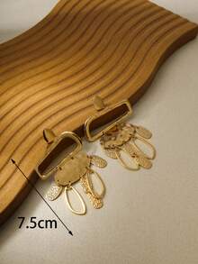 2只几何镂空流苏椭圆形锤纹金属金色耳环，适合派对、晚宴、日常穿搭搭配 - 金色 - 查看 5