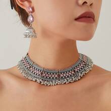 Bộ trang sức nữ gồm 1 bộ dây chuyền tua rua đính đá pha lê và ngọc trai giả kiểu Bohemian, cùng 1 đôi bông tai tua rua hình học đính pha lê, thích hợp đeo hàng ngày, dự lễ hội, tiệc tùng, làm quà tặng. - Hồng - Xem 8
