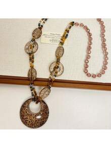 1pc Bohemian Style Vintage Random Glass Bead & Acrylic Hollow Disc Pendant Necklace, Suitable For Daily Casual Wear With Sweaters & Coats In Autumn/Winter - Brown - View 2
