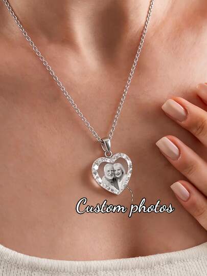 Customized 2D Flat Glass Heart-Shaped Etched Photo Necklace For Couples, Personalized Necklace With Any Engraved Photo, Suitable For Everyday Wear, Exquisite Sparkling Jewelry, A Beautiful Christmas And Valentine's Day Gift For Her, A Lovely Mother's Day Gift For Mom, A Unique Commemorative Gift, Suitable For Family And Loved Ones, And Also A Thanksgiving, Christmas, And New Year's Decoration.
