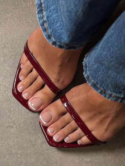 24pcs White French Tip Acrylic Press On Toenails Short Square Press On Toenails Minimalist Y2K Style Surface Glossy Full Cover Fake Nails For Women And Girls Daily Wear