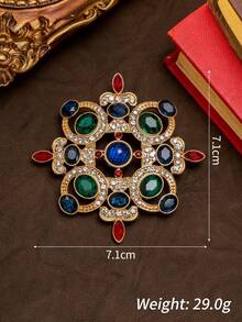 A Vintage Hollow Design Niche Exaggerated Luxurious High-End Jewelry Brooch | The Perfect Accessory For Palace-Style Outfits. The Collision Of Vintage Metal Texture And Noble Medal Feel Easily Becomes The Eye-Catching Highlight Of Evening Galas, Retro Parties, And Art Gatherings, An Essential Luxury Accessory For Those Pursuing A Vintage Elegant Style. - Brooch - View 6