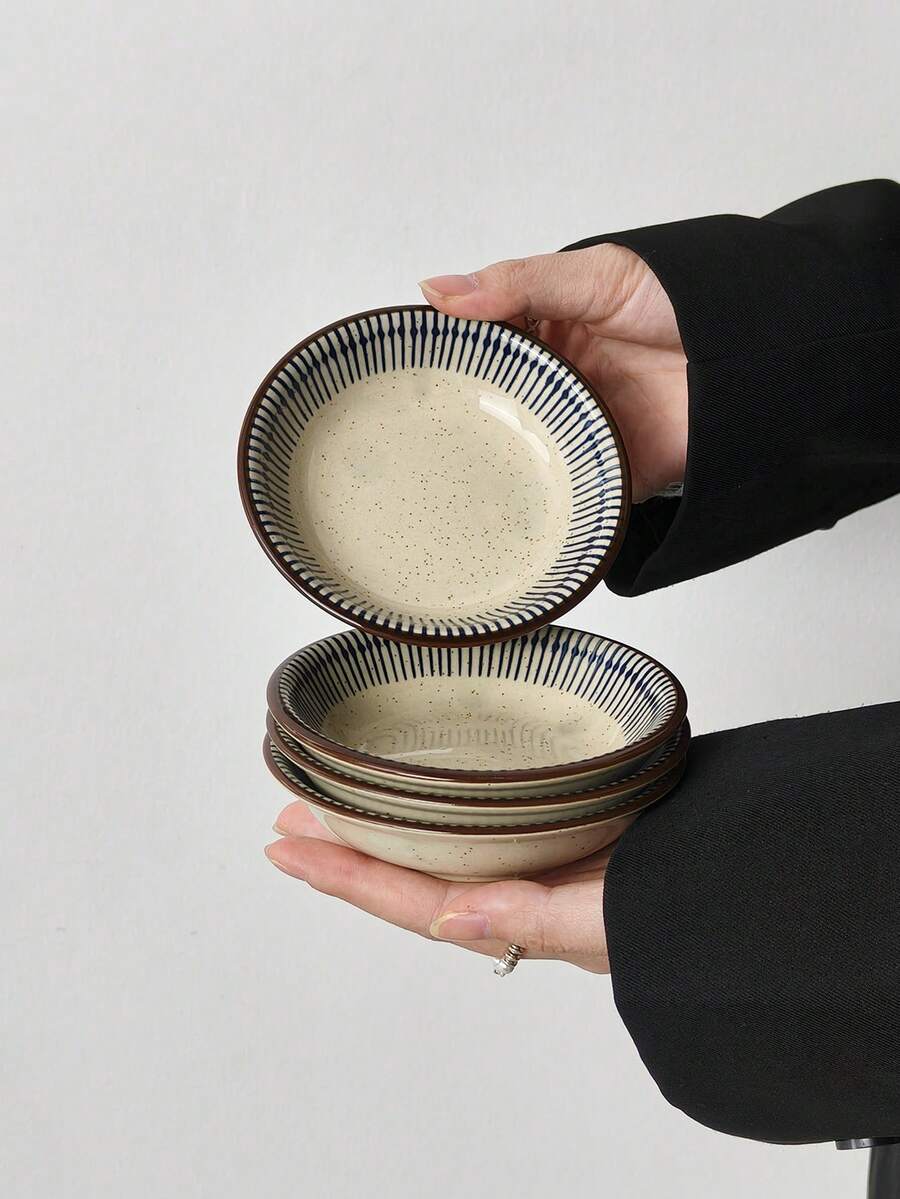 1pc/2pcs/4pcs Japanese Underglaze Ceramic Sauce Dishes, Household Soy Sauce Vinegar Dipping Dishes, Tomato Ketchup Salad Sauce Dishes, Dessert Snack Plates, Cafe Restaurant Seasoning Dishes, Holiday Gift For Family And Friends - Multicolor - View 1