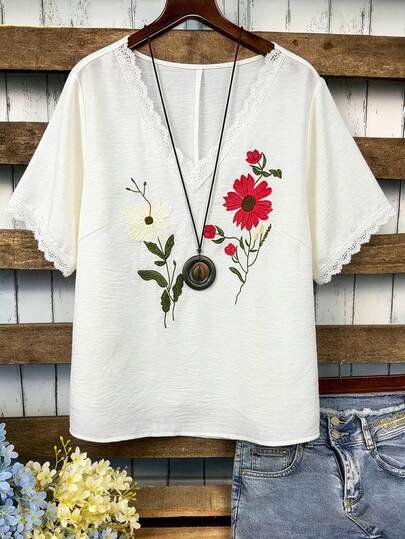 大码女式V领宽松短袖上衣，优雅不对称花卉刺绣设计，休闲舒适