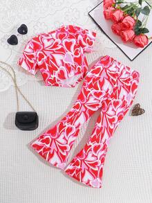 Set de 2 piezas de camiseta de manga corta de cuello redondo y pantalones acampanados con estampado de corazón para niñas pequeñas de moda - Rojo - Ver 7